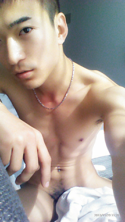011544vammcz8hg777a3gc.jpg